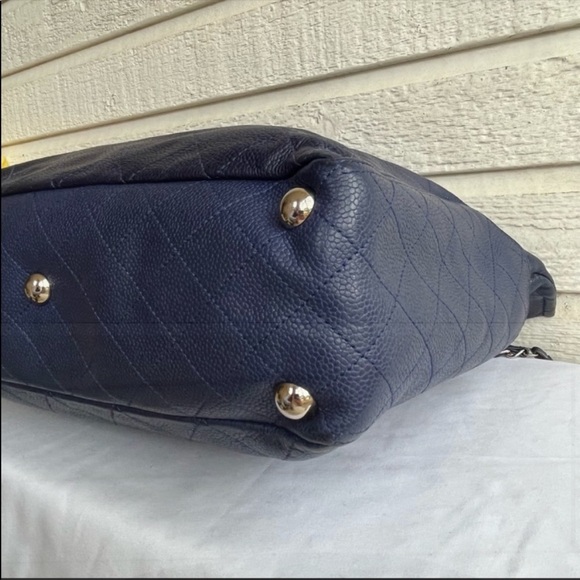 🚫SOLD🚫CHANEL Caviar Jumbo Quilted Blue Chain Monogram Tote Hobo Crossbody Bag - Picture 6 of 12